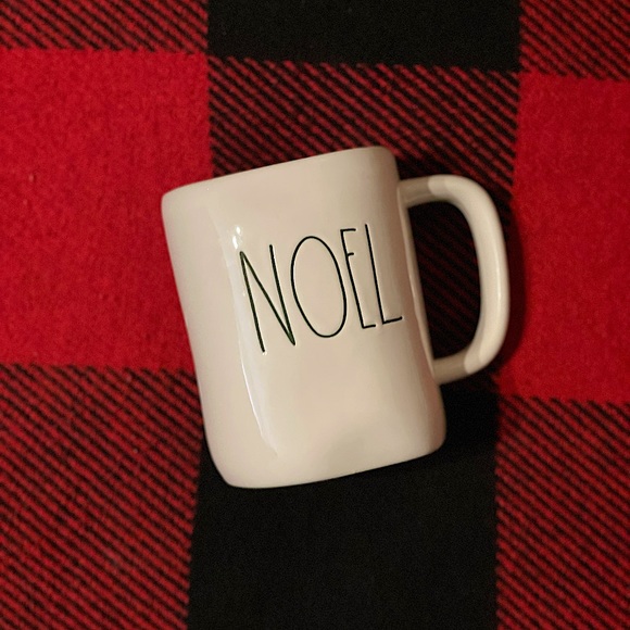 2/$25 Rae Dunn Noel Mug - Picture 1 of 1
